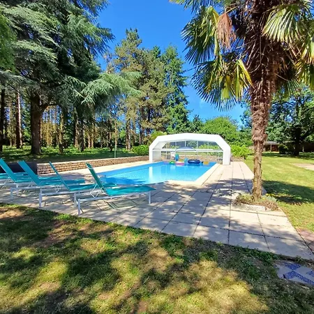 Сasa de vacaciones Le Bois De Luché *