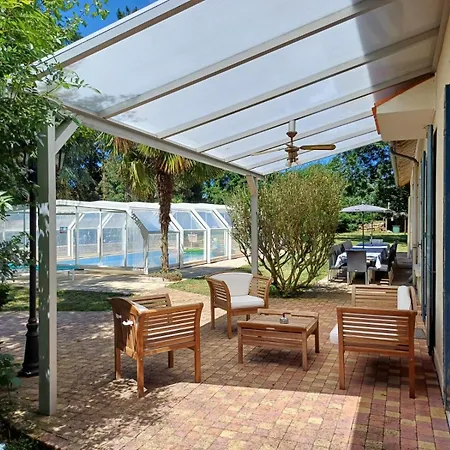 Le Bois De Luche Holiday home *