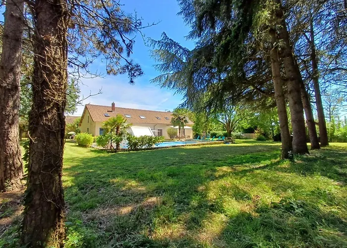 Semesterbostad Le Bois De Luche Rom